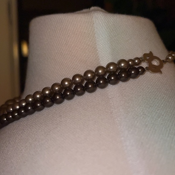 Vintage Japan Two Row Faux Pearl Necklace Graduated Faux Pearls Adjustable - Picture 10 of 15